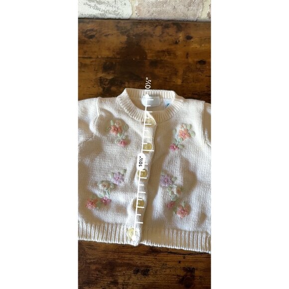 Vintage Le Mine Baby Cardigan White With Floral Embroidery & Yellow Buttons 3mth - Picture 14 of 16